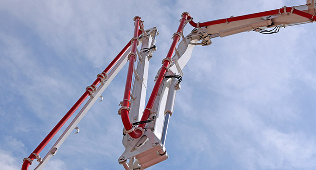 placing pumice concrete with a pump and boom